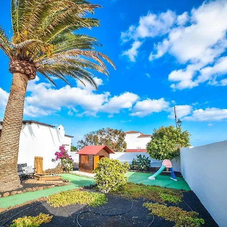 Casa Tamai, Ideal Familias En El Centro De La Isla Tatil Evi Teguise (Lanzarote)