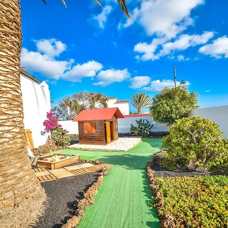 Casa Tamai, Ideal Familias En El Centro De La Isla * Teguise (Lanzarote)